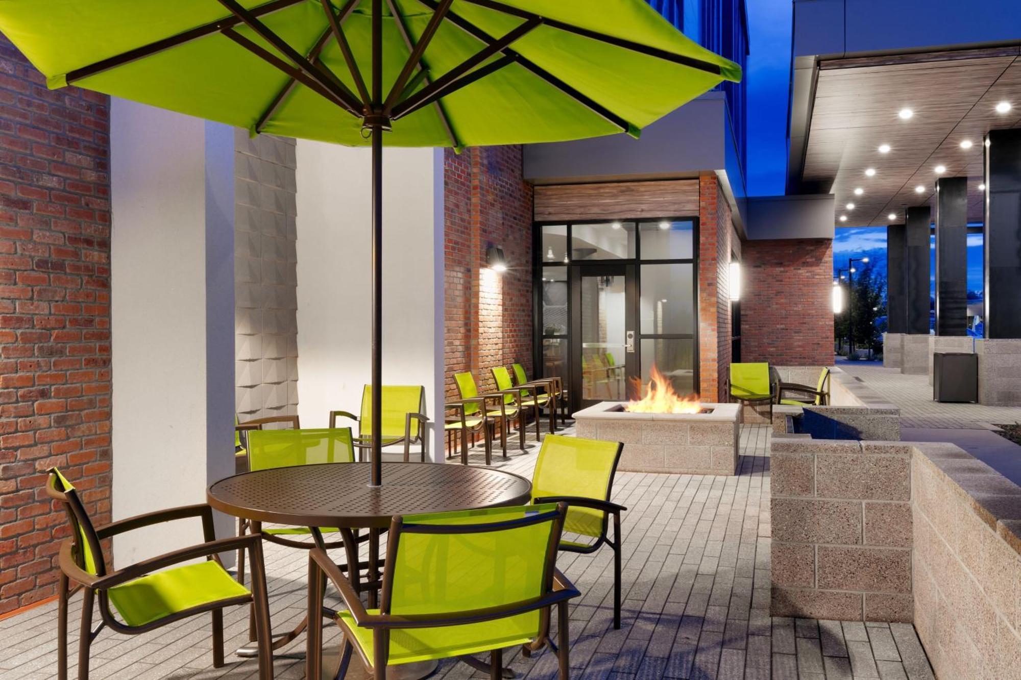 Springhill Suites By Marriott Phoenix 스코 츠 데일 외부 사진