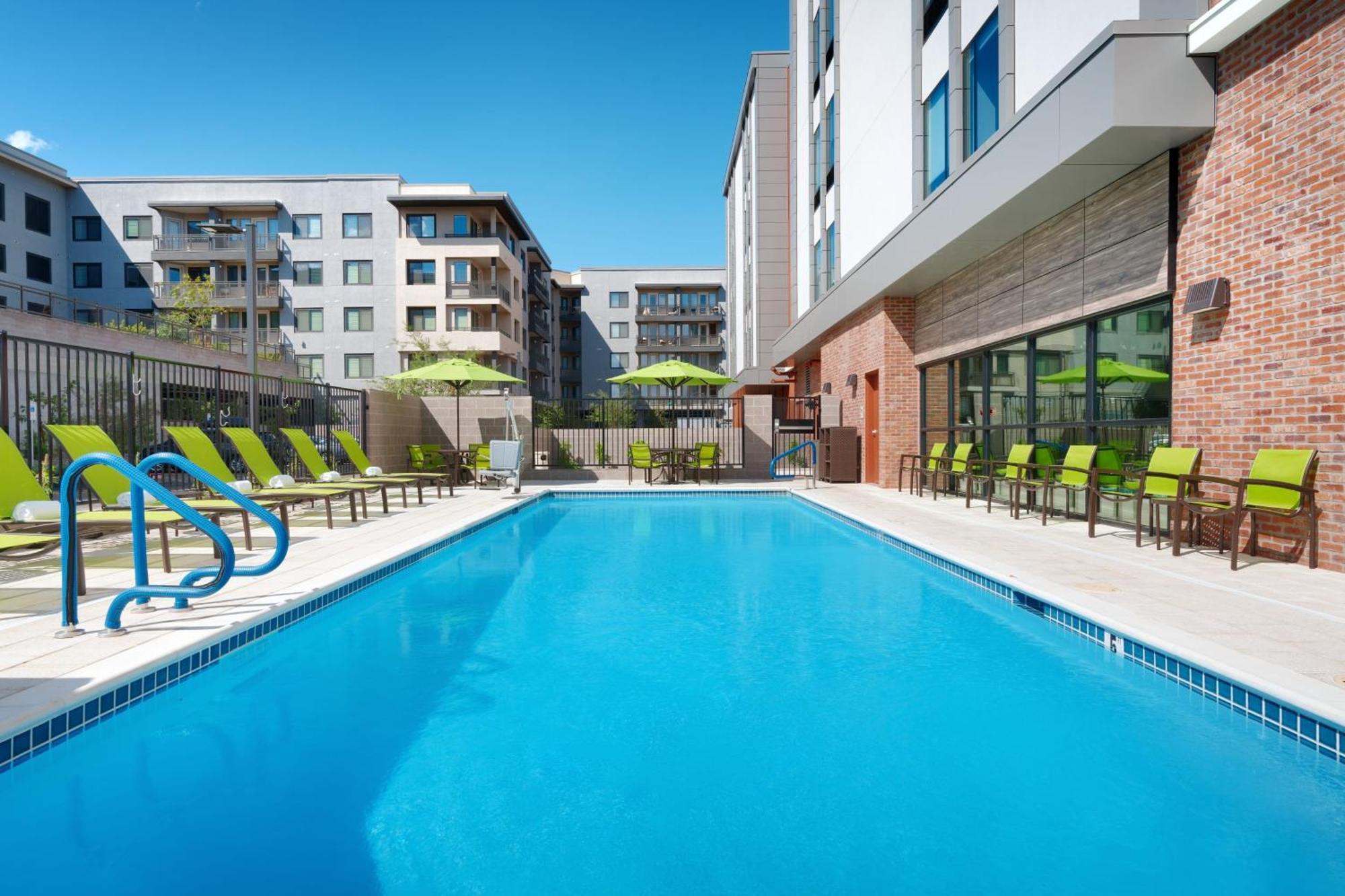 Springhill Suites By Marriott Phoenix 스코 츠 데일 외부 사진